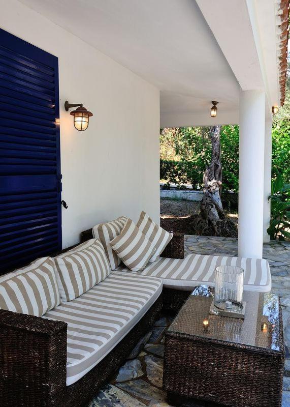 Villa Ftelia Skiathos Town Exterior foto