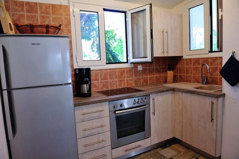 Villa Ftelia Skiathos Town Exterior foto
