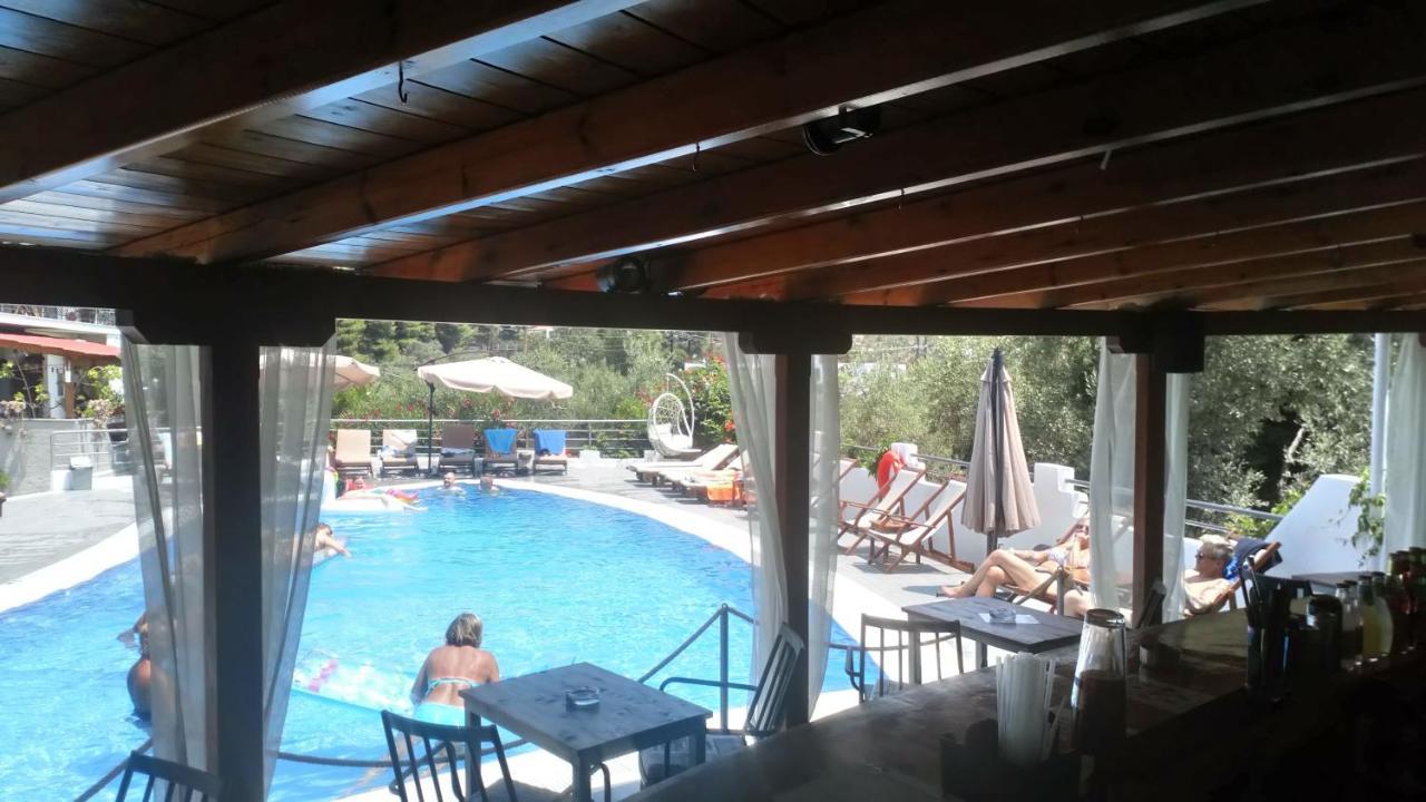 Villa Ftelia Skiathos Town Exterior foto